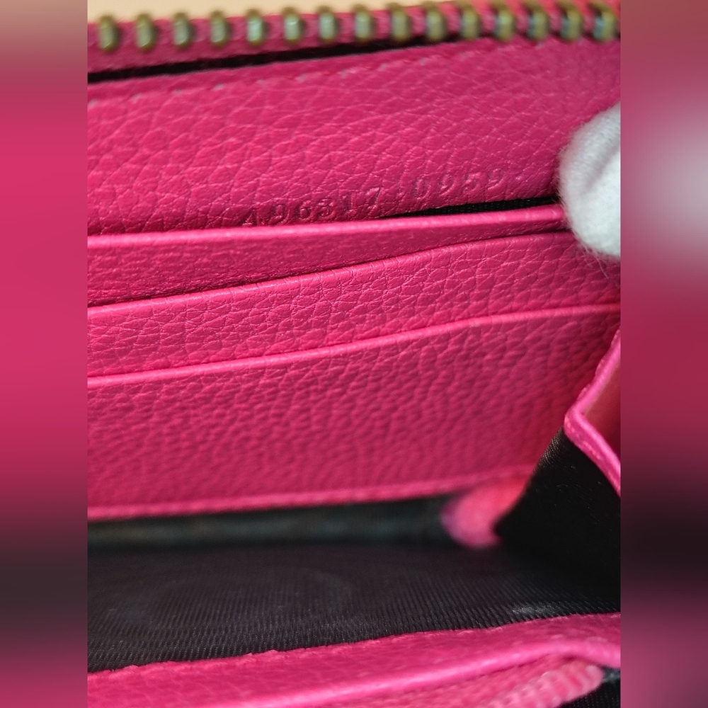 Gucci Pink Leather Zip-Around Wallet - Picture 13 of 13